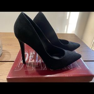 New Black Pumps!
